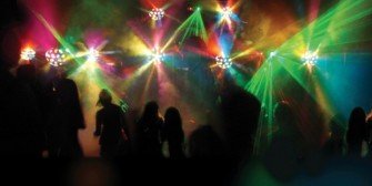 Eduardo Peralta –  FIEBRE DE SÁBADO POR LA NOCHE  (o la contracultura del boliche)