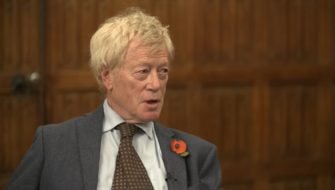 Roger Scruton – La falacia de la agregación (fragmentos)