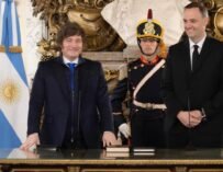 De escándalos, incongruencias y conjeturas – Por Vicente Massot